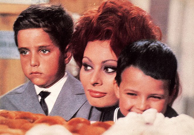Matrimonio all'italiana - Van film - Sophia Loren