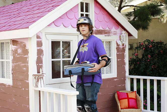 Zeke and Luther - Photos - Hutch Dano
