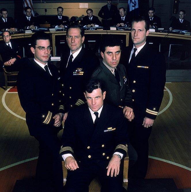 The Caine Mutiny Court-Martial - Promokuvat - Peter Gallagher, Michael Murphy, Brad Davis, Eric Bogosian, Jeff Daniels