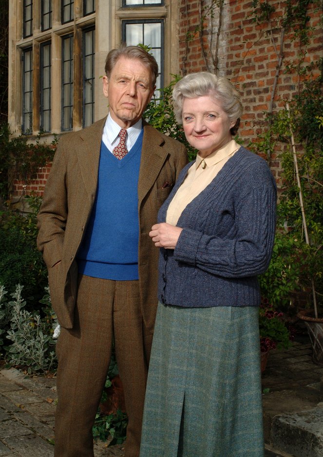 Agatha Christie's Marple - Agatha Christie: Rakkauskirjeiden salaisuus - Promokuvat - Edward Fox, Julia McKenzie