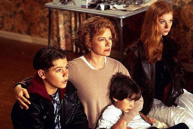 Cops and Robbersons - Photos - Jason James Richter, Dianne Wiest, Miko Hughes, Fay Masterson