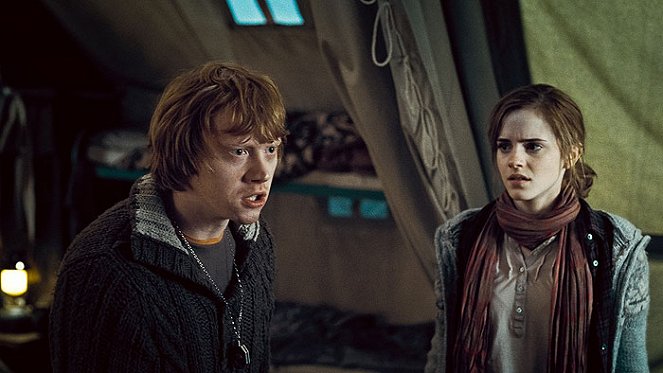Harry Potter a Relikvie smrti - část 1 - Z filmu - Rupert Grint, Emma Watson