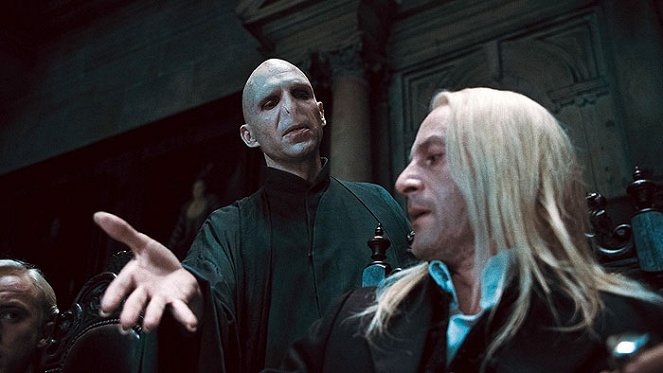 Harry Potter és a Halál ereklyéi I. rész - Filmfotók - Ralph Fiennes, Jason Isaacs