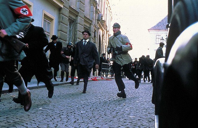 Hitler: The Rise of Evil - Van film
