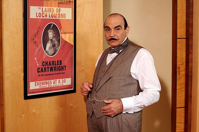 Agatha Christie's Poirot - Season 12 - Tragédia három felvonásban - Filmfotók - David Suchet