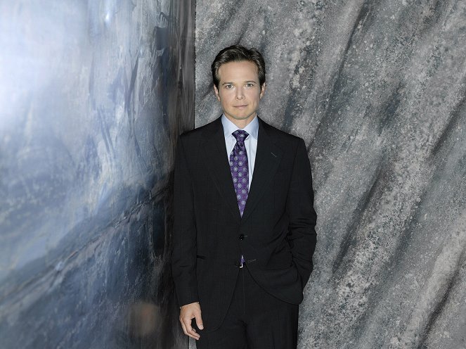 V - Promo - Scott Wolf