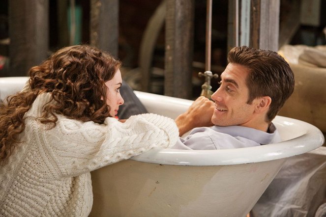 Miłość i inne używki - Z filmu - Anne Hathaway, Jake Gyllenhaal