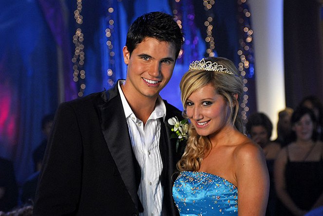 Picture This - Van film - Robbie Amell, Ashley Tisdale