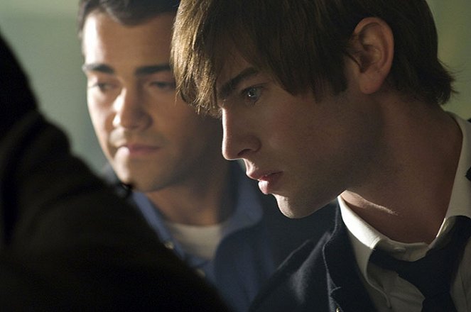 Loaded - Photos - Chace Crawford