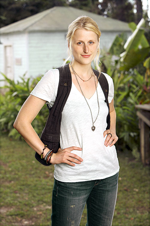 Off The Map : Urgences au bout du monde - Promo - Mamie Gummer