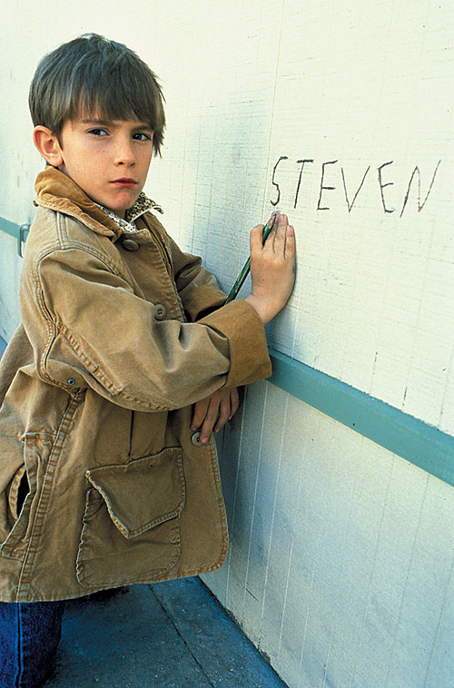 I Know My First Name Is Steven - Z filmu - Luke Edwards