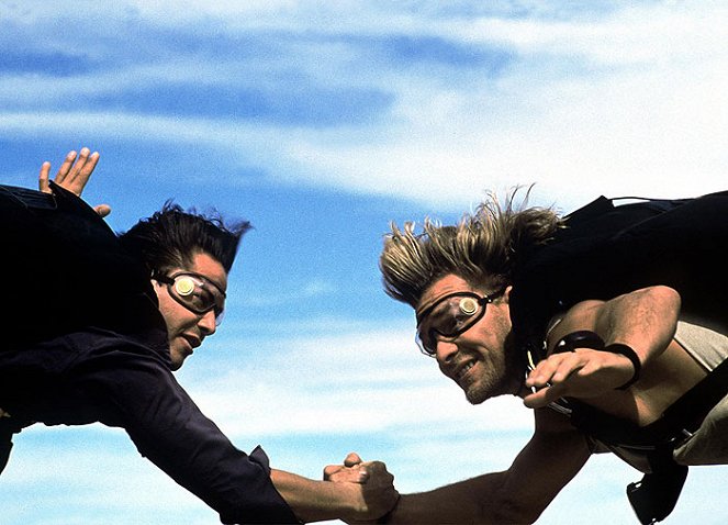 Point Break : Extrême limite - Photos - Keanu Reeves, Patrick Swayze