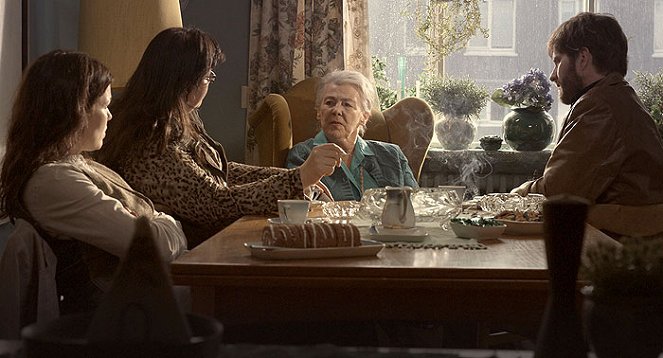 Mamma Gógó - De la película - Kristbjörg Kjeld, Hilmir Snær Guðnason
