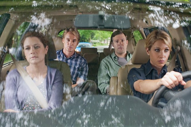 Bez smyczy - Z filmu - Jenna Fischer, Owen Wilson, Jason Sudeikis, Christina Applegate