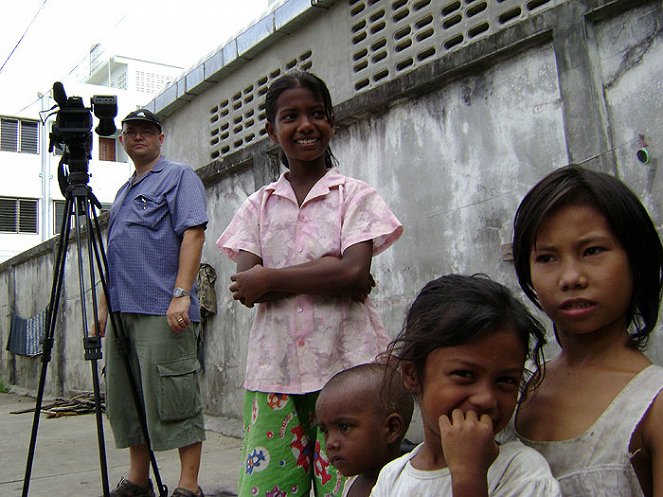 Into the Current: Burma's Political Prisoners - Filmfotos