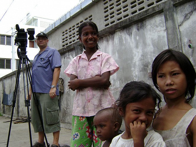 Into the Current: Burma's Political Prisoners - De la película