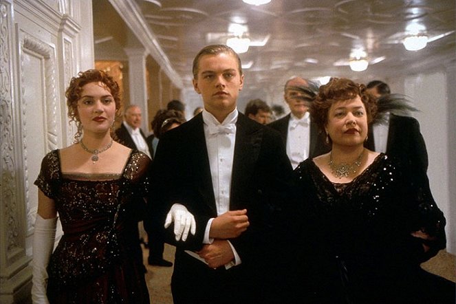 Titanic - Filmfotos - Kate Winslet, Leonardo DiCaprio, Kathy Bates