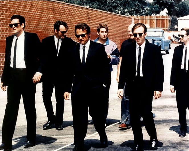 Reservoir Dogs - De la película - Michael Madsen, Quentin Tarantino, Harvey Keitel, Chris Penn, Lawrence Tierney, Tim Roth, Steve Buscemi
