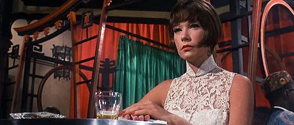 Un hold-up extraordinaire - Film - Shirley MacLaine