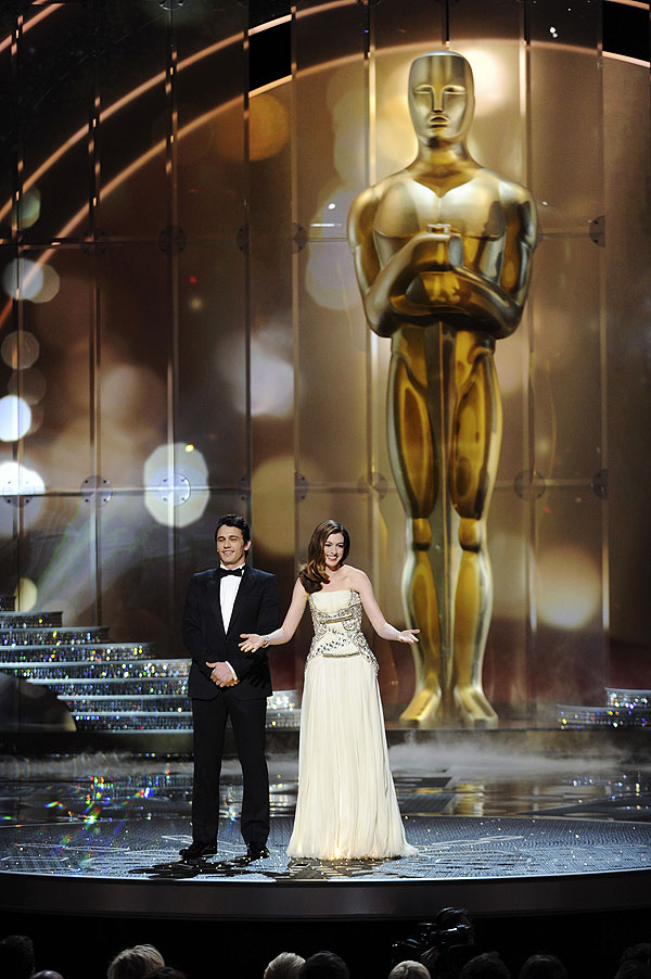 The 83rd Annual Academy Awards - Photos - James Franco, Anne Hathaway
