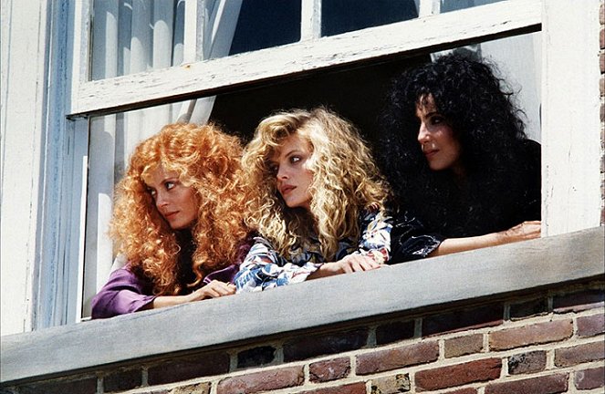 The Witches of Eastwick - Van film - Susan Sarandon, Michelle Pfeiffer, Cher