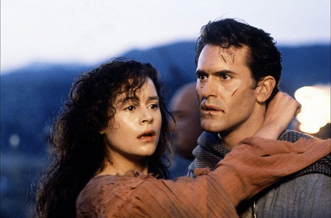 Army of Darkness - Photos - Embeth Davidtz, Bruce Campbell