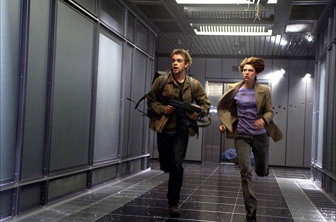 Terminator 3: Bunt maszyn - Z filmu - Nick Stahl, Claire Danes