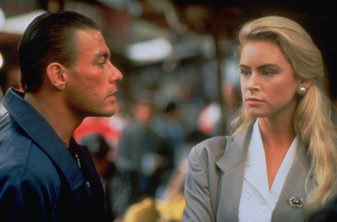 Podwójne uderzenie - Z filmu - Jean-Claude Van Damme, Alonna Shaw