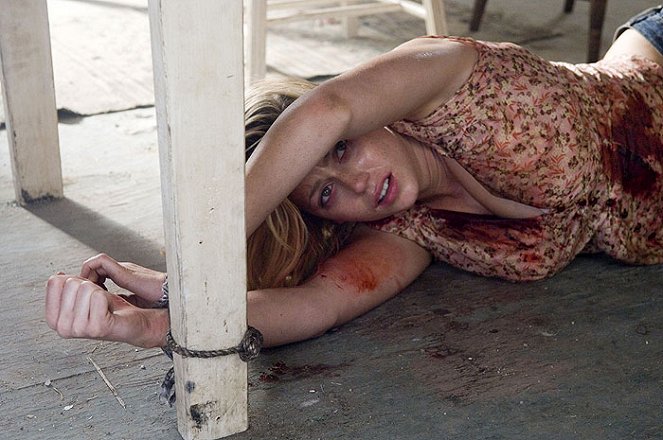 The Texas Chainsaw Massacre: The Beginning - Do filme - Diora Baird