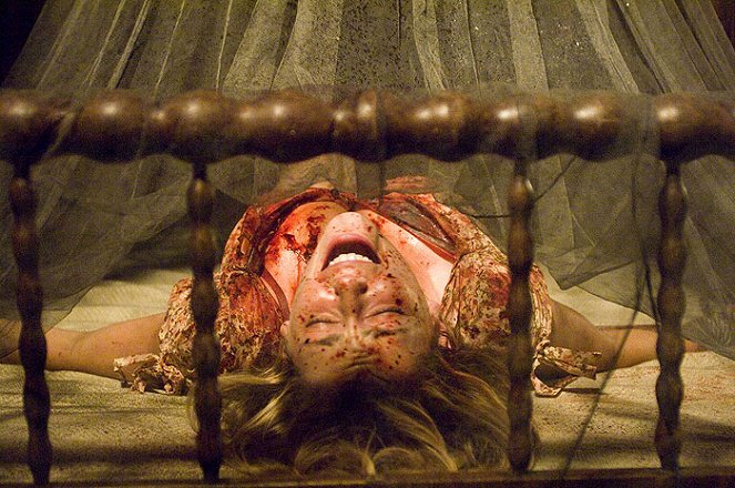 The Texas Chainsaw Massacre: The Beginning - Do filme - Diora Baird
