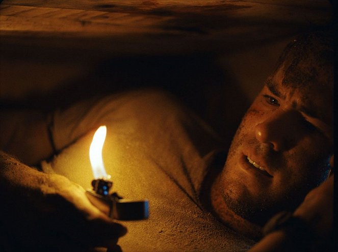 Buried - Photos - Ryan Reynolds