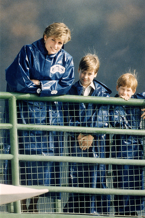 Prince William and Harry: Into the Future - Film - Diana, princesse de Galles, William, prince de Galles, Prince Henry, duc de Sussex