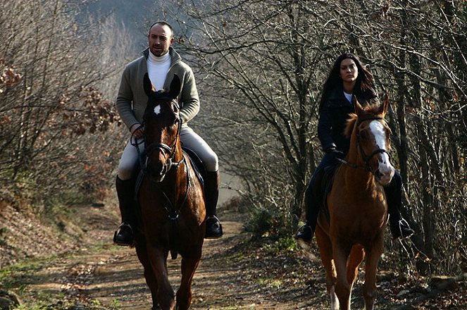 Seherezádé - Filmfotók - Halit Ergenç, Bergüzar Korel