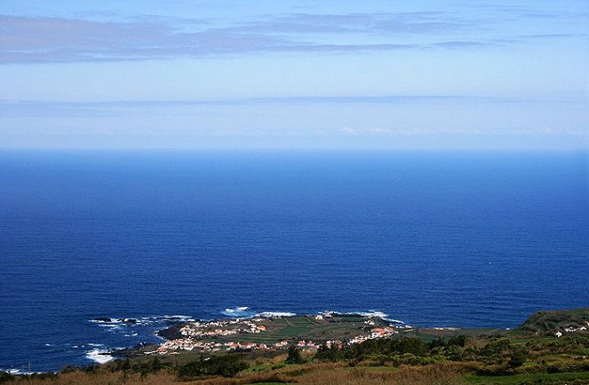 Azores, Paradise in endless Blue, The - Van film