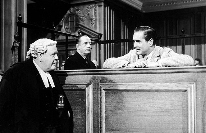 Witness for the Prosecution - Photos - Charles Laughton, Tyrone Power