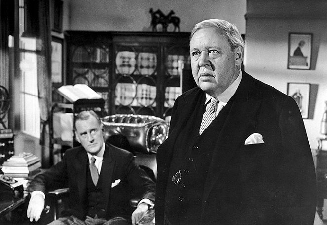 Witness for the Prosecution - Photos - John Williams, Charles Laughton