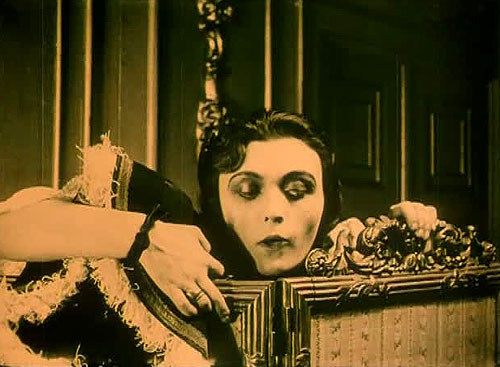 Madame DuBarry - Do filme - Pola Negri