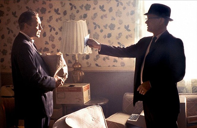 Catch Me If You Can - Photos - Christopher Walken, Tom Hanks