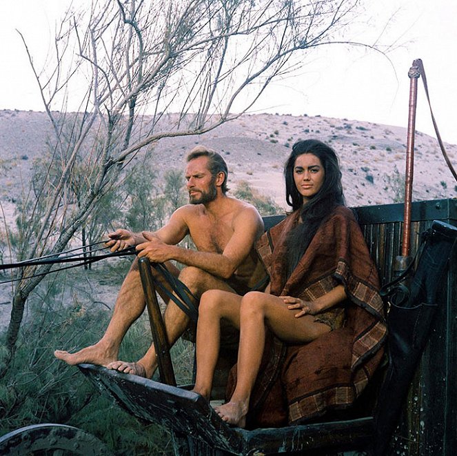 Planet der Affen - Filmfotos - Charlton Heston, Linda Harrison