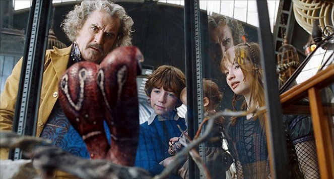 Lemony Snicket's A Series of Unfortunate Events - Photos - Billy Connolly, Liam Aiken, Emily Browning