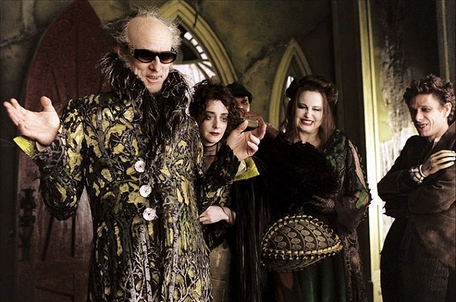 Lemony Snicket's A Series of Unfortunate Events - Photos - Jim Carrey, Jennifer Coolidge