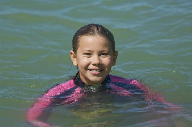 Free Willy: Escape from Pirate's Cove - Photos - Bindi Irwin