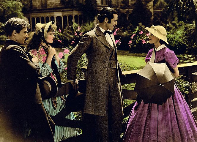 Les Quatre Filles du Docteur March - Film - Douglass Montgomery, Katharine Hepburn, Frances Dee