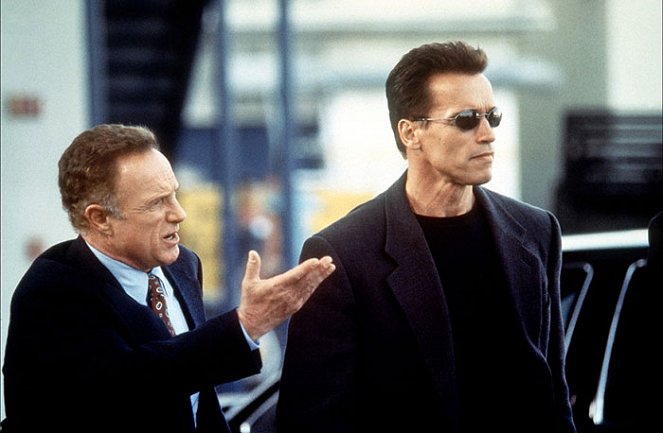 Eraser - De filmes - James Caan, Arnold Schwarzenegger