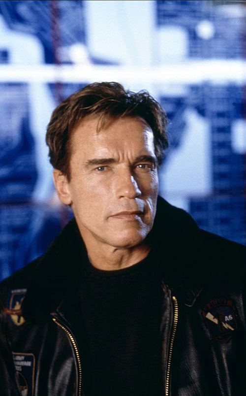 6. päivä - Promokuvat - Arnold Schwarzenegger