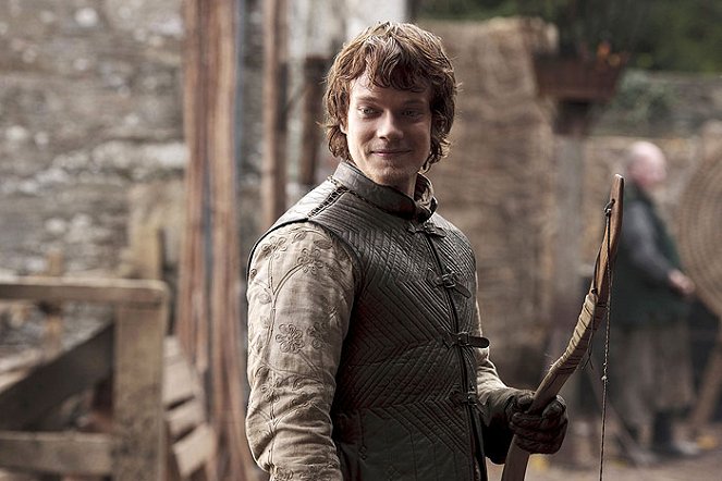 Game of Thrones - The Wolf and the Lion - Photos - Alfie Allen