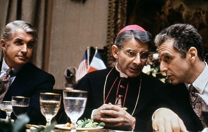 Ojciec chrzestny III - Z filmu - George Hamilton, Donal Donnelly, Al Pacino