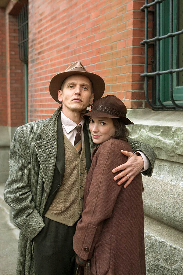 When Love Is Not Enough: The Lois Wilson Story - Promoción - Barry Pepper, Winona Ryder
