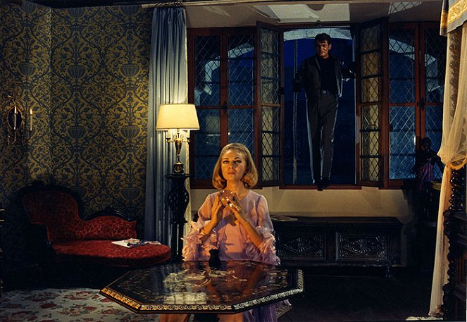 Fantomas a Scotland Yard ellen - Filmfotók - Françoise Christophe, Jean Marais
