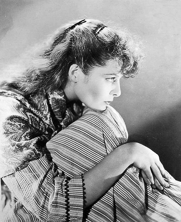 Fiatal asszonyok - Filmfotók - Katharine Hepburn